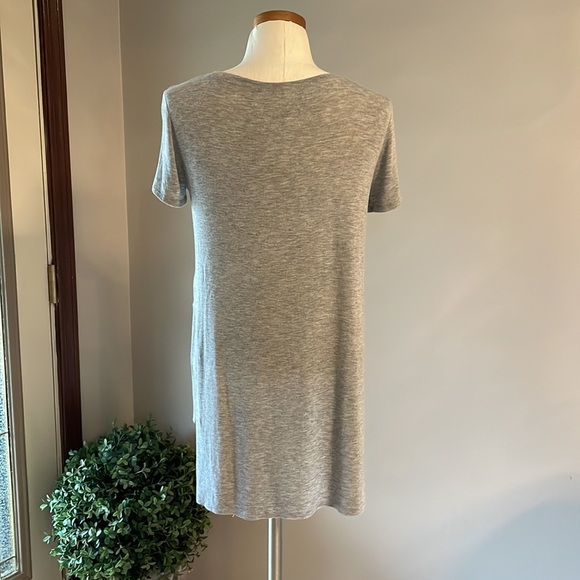 ROSIE HARLOW women’s BORN FREE distressed SKULL print high low super soft tee SM - Picture 6 of 10